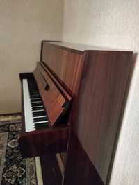 Продаётся пианино Белорусь