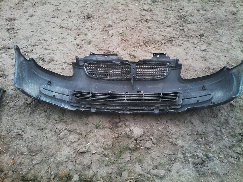 продавам части за опел агила 1000 кубика