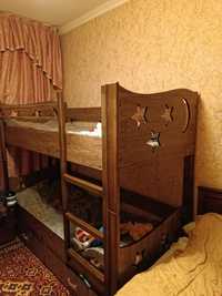 Детская кровать 2-ух этажная.