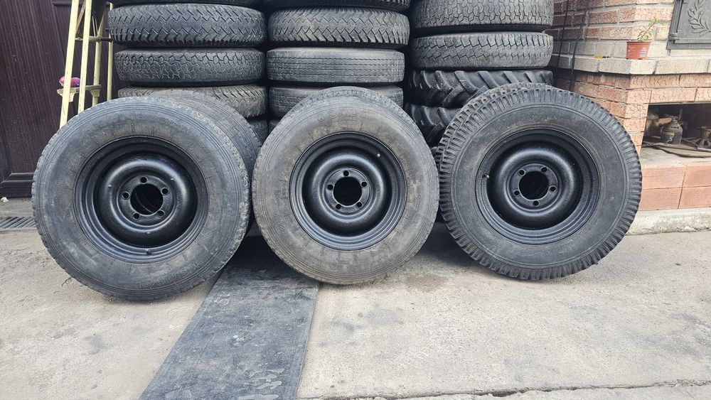 Roti 650 pe 16 Danubiana,  Sava ARO