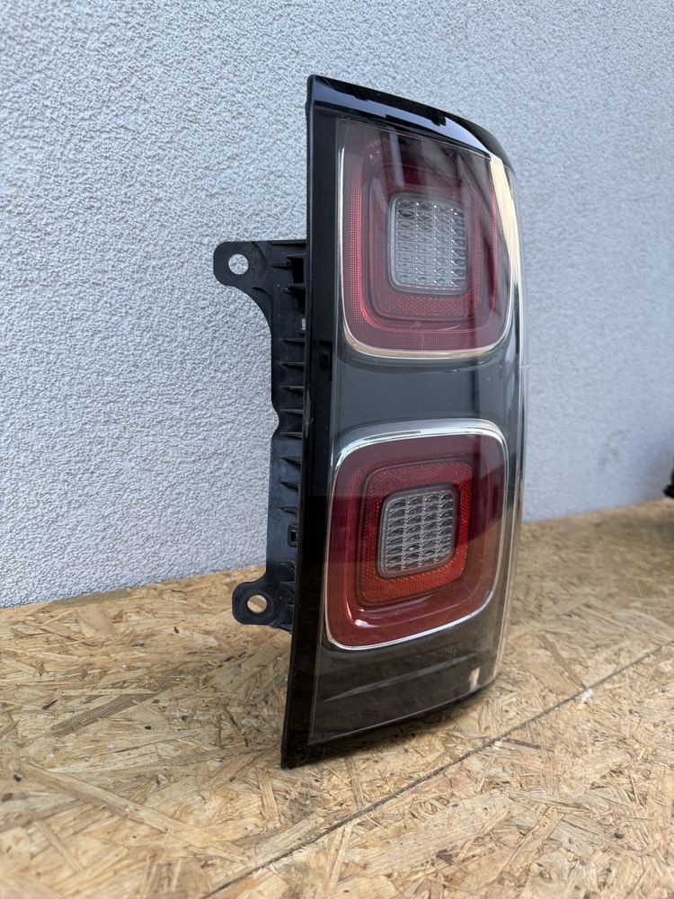 Stop tripla lampa dreapta Range Rover Vogue L405 Facelift 2019+ Origin
