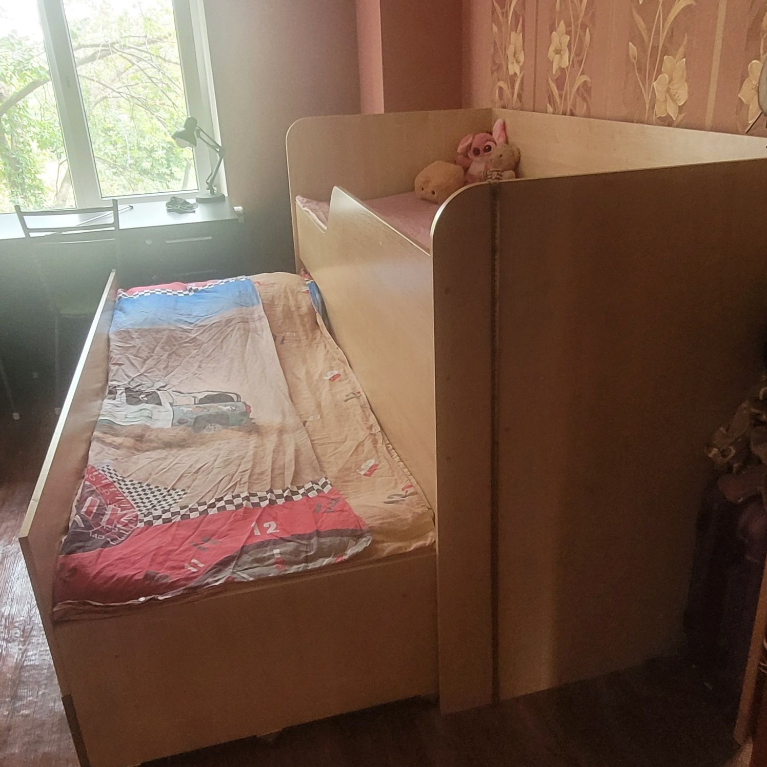Двухярусная раздвижная кровать