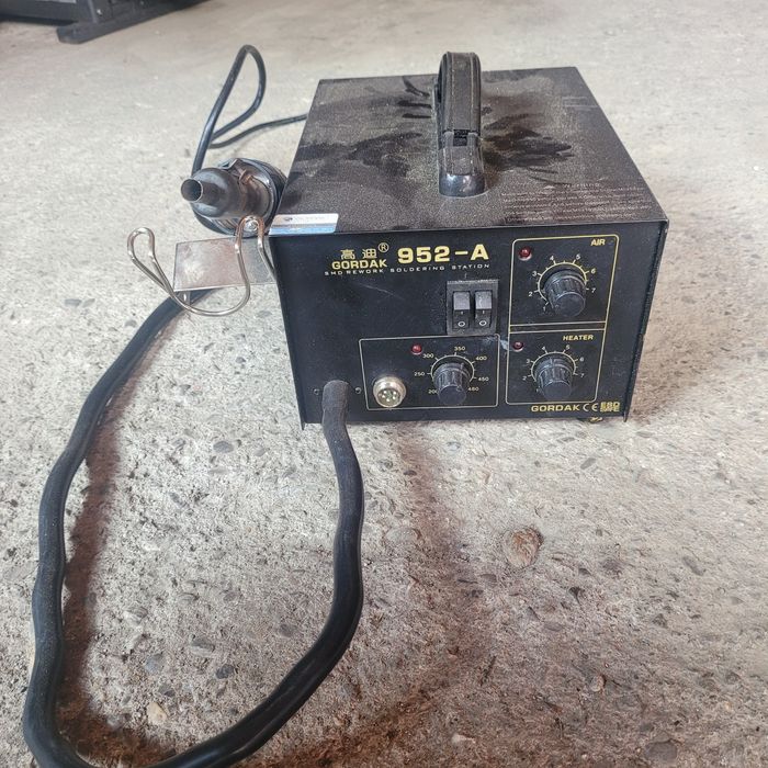 Statie de lipit cu aer cald, si termocompensata