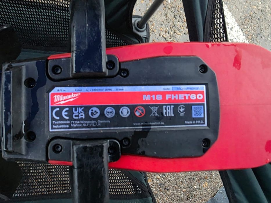 Milwaukee m18 pt coafat gard viu tuia