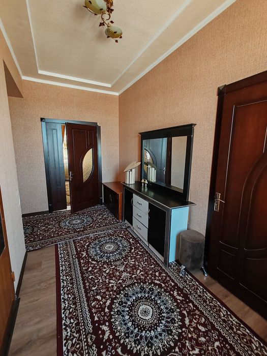 Ором бозор атрофида янги домда 4хонали кв  ижарага 250$га берилади