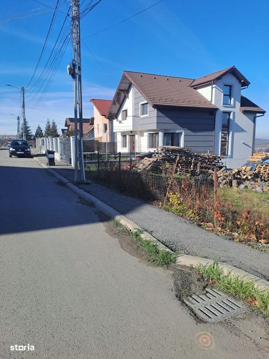 Teren intravilan 9,1 ari - cartierul Sarmas