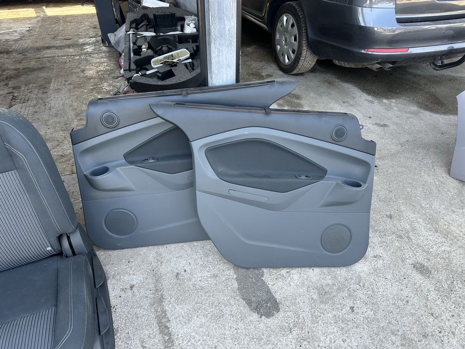 Салон за Ford Grand C Max след 2010г.!