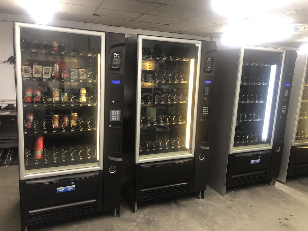 Automat de candele și obiecte bisericești