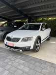 Skoda Octavia Scout 2.0 TDI 4x4 DSG 184 cp Euro 6