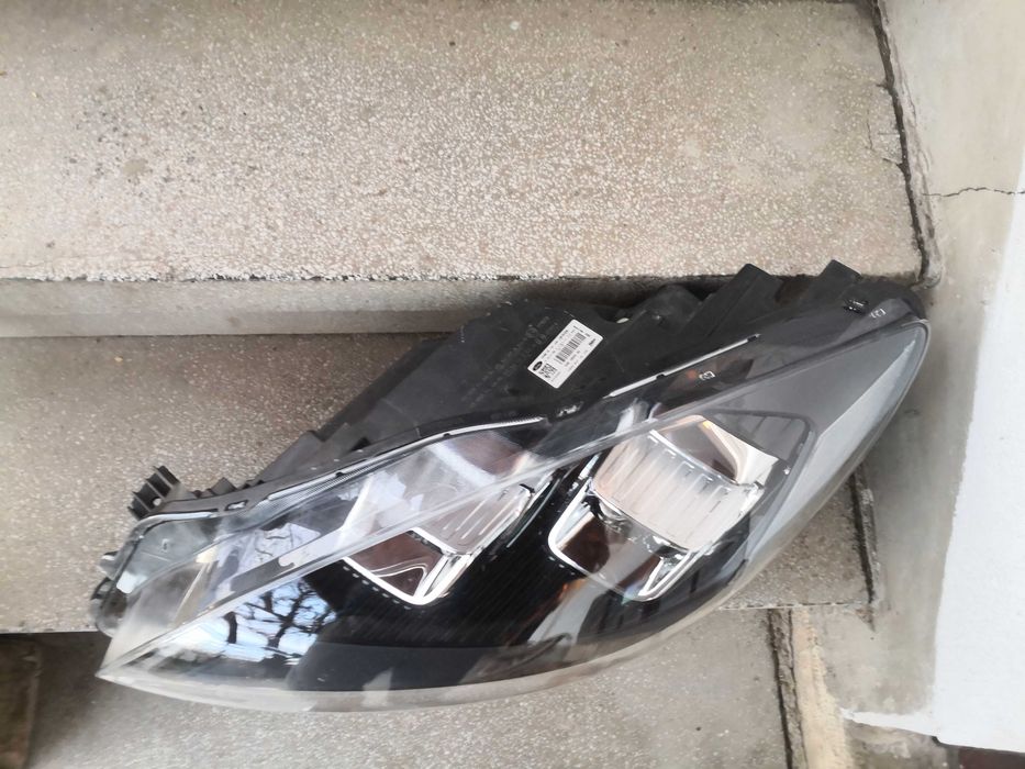 Фар Ford Kuga FULL LED ляв/Фар Форд Куга LED Оригинален.