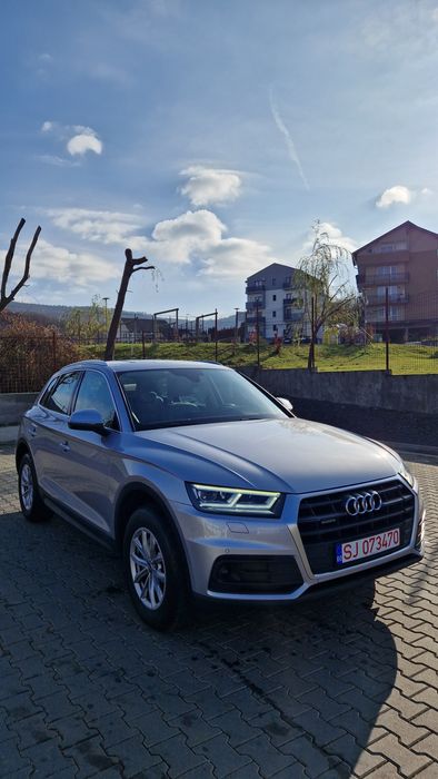 Vând Audi Q5 40 TDI Quattro 4x4