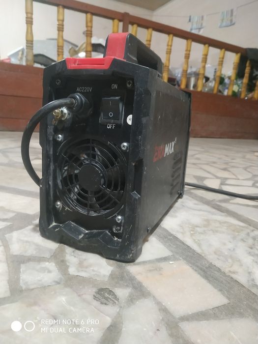 Сварочный аппарат в хорошем состояний. 400 Ампер.