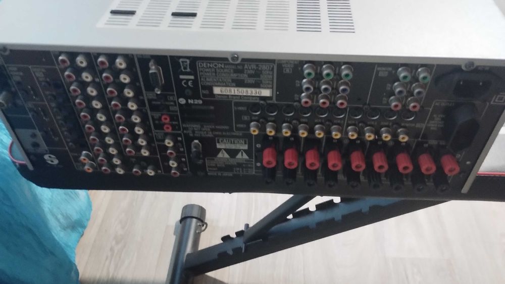 Vând Receiver av Denon avr 2807 .Made în Japan