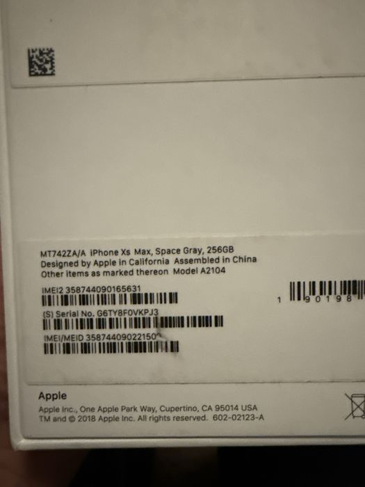 Apple комплект - iPhone XS Max 256GB Watch Series 7 45mm 2 безжичнu