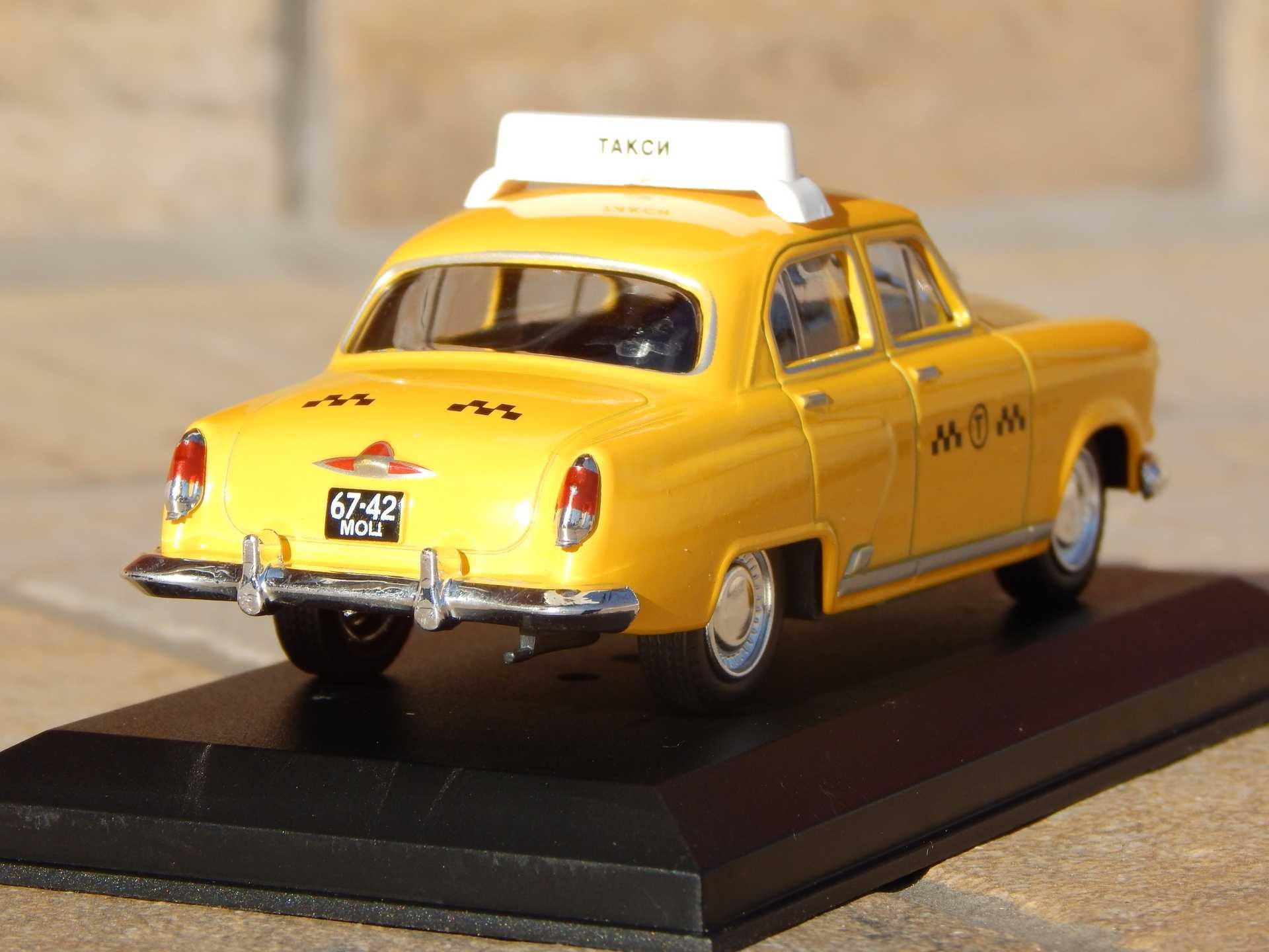 Macheta masina taxi clasica GAZ M-21 Volga 1955 Moscova URSS 1:43