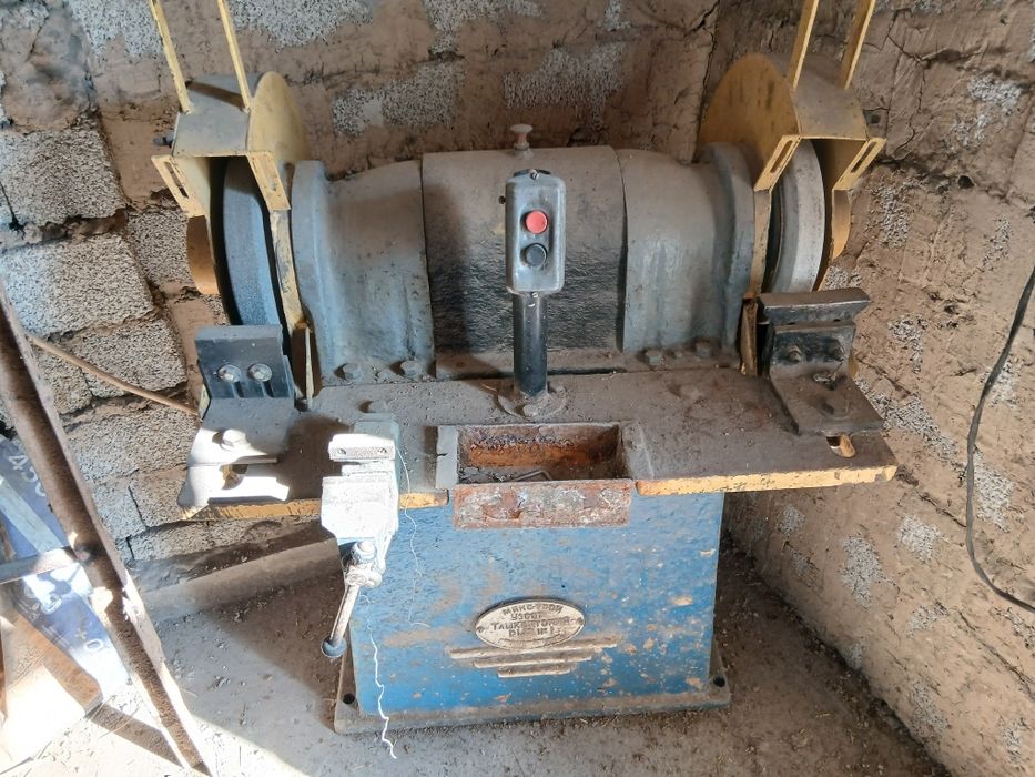 Продаю точильный станок, трех фазный