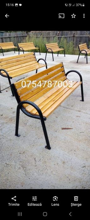 Banca și cos de gunoi