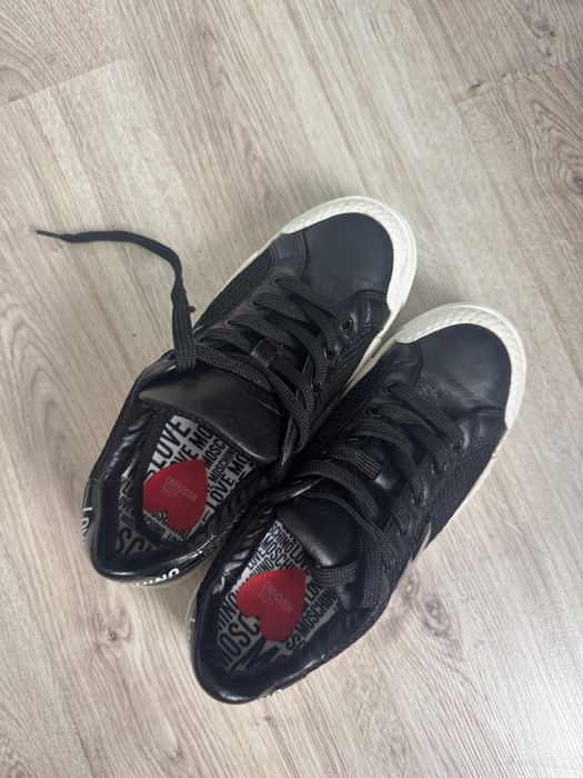 Moschino кецове размер 38