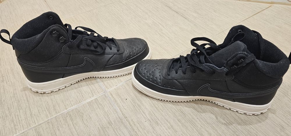 Зимни обувки  Nike 42