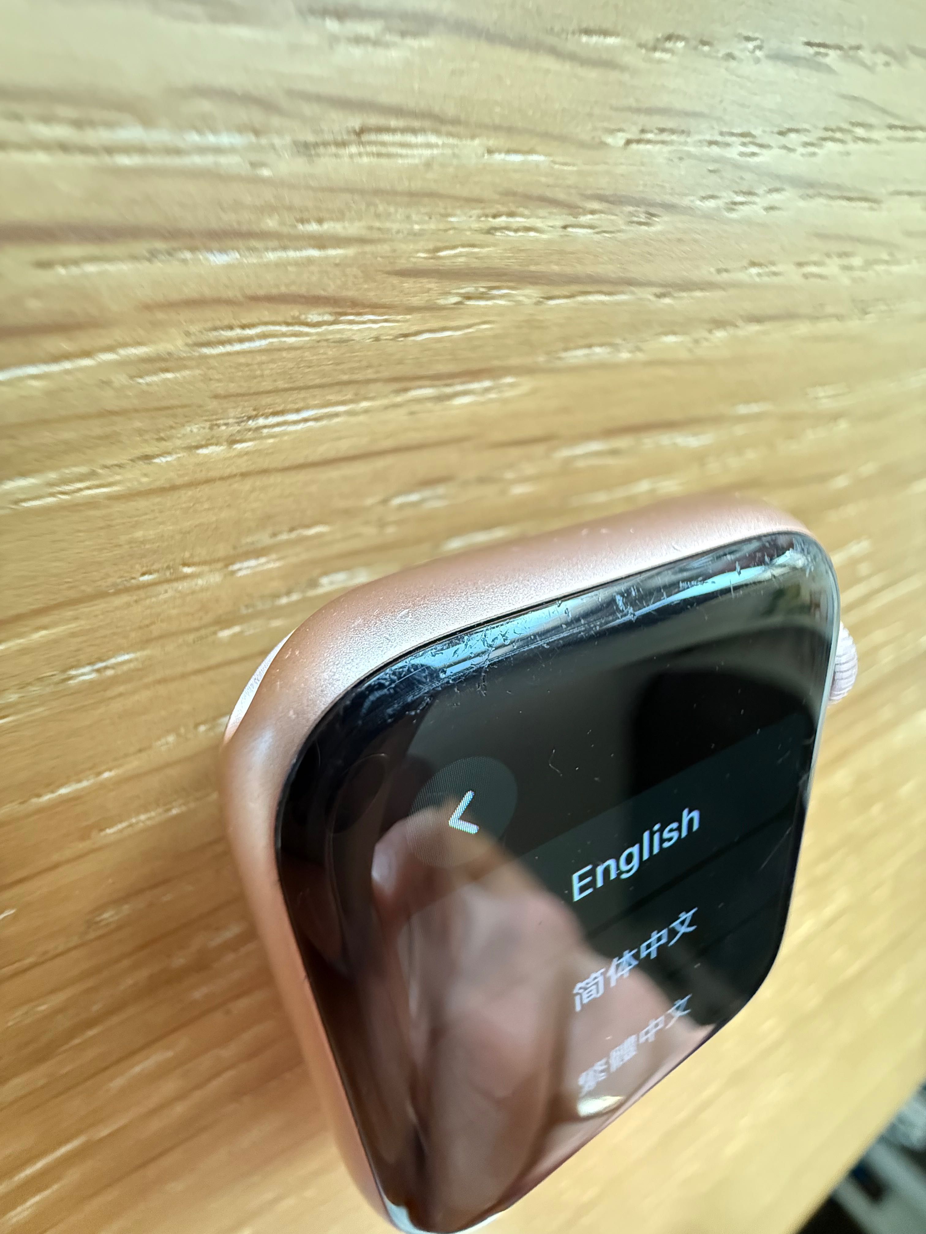 Apple Watch S6 (40mm, Pink Aluminum) с оригинална кутия и нова каишка
