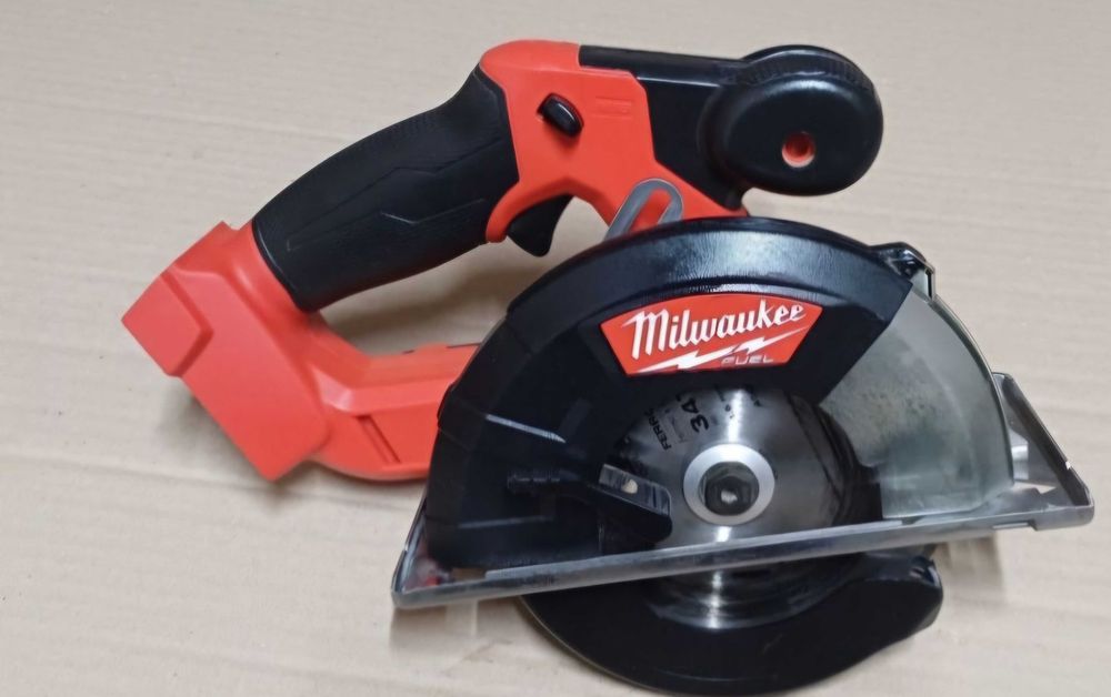 Milwaukee circular fmcs