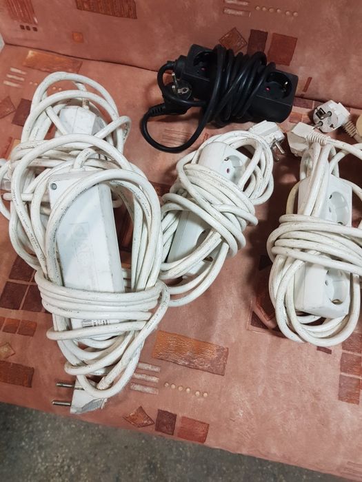 Разклонители и удължители