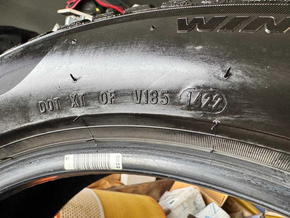 2 Anvelope Iarna 245 50 19 Pirelli Sottozero 3 Runflat 2022 8mm