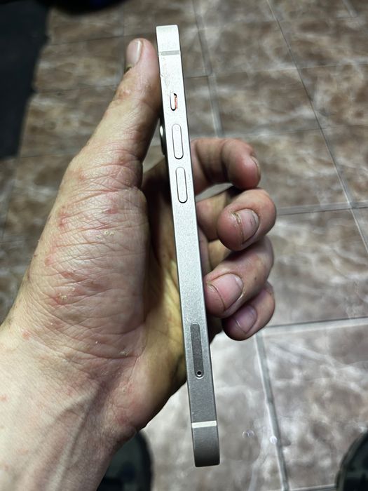 Iphone 13 na256 70%akum