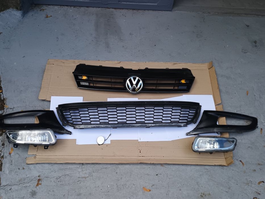 Grila fata sus și jos Polo 6R