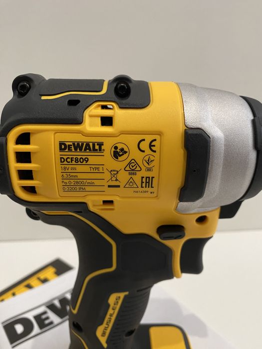 Безчетков Импакт / Винтоверт DeWALT DCF809N   ЧИСТО НОВ С ГАРАНЦИЯ