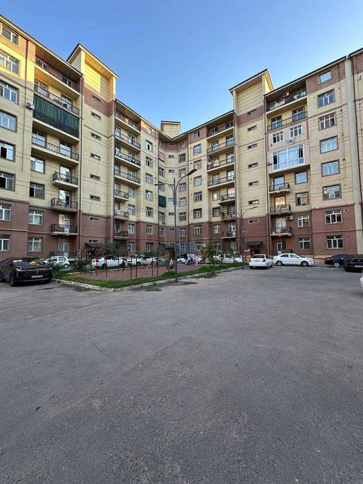 ПРОДАЕТСЯ 3/2/8 .  ЖК "Azia House"   Кадышева, ул. Иззат  Яшнабад.