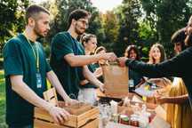 Servicii de management si coordonare voluntari