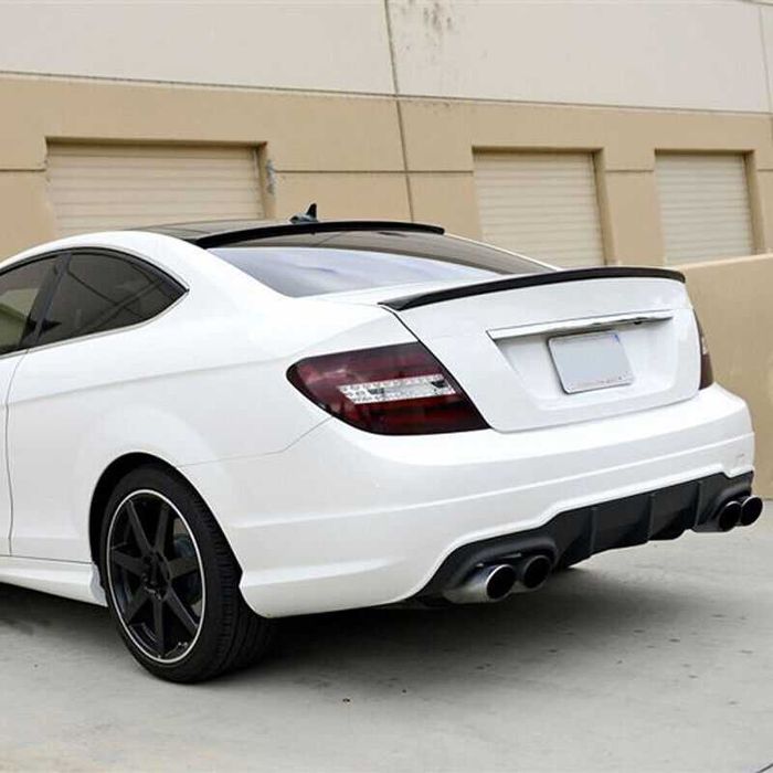 Спойлер за багажник AMG седан за Mercedes C W204 за заден капак