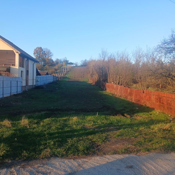 Vind teren intravilan la dn67