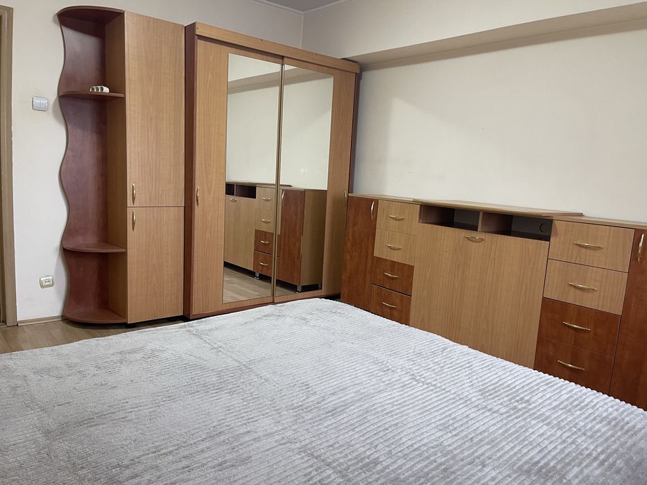 PF inchiriez apartament 4 camere Selgros