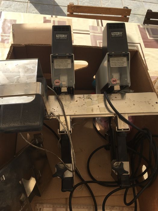 Машина за шиене на книги и тетрадки