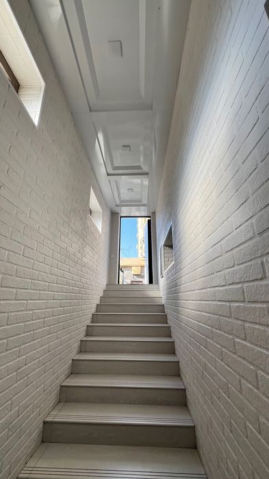 Срочно сдаётся в АРЕНДУ офис Бульвар(Сибирская улица)