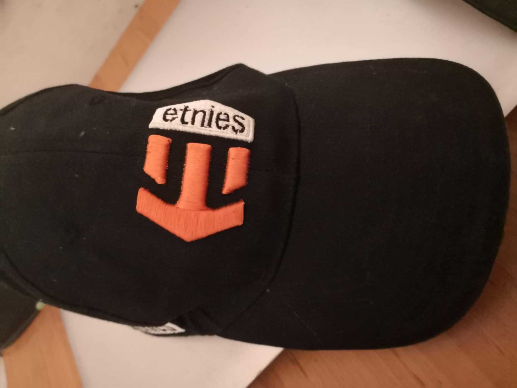 Шапка с козирка Etnies