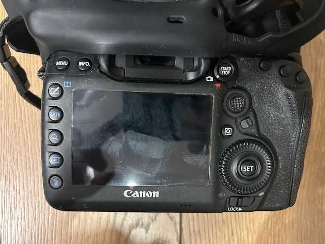 Фотоапарат Canon 5D Mark IV Full Frame