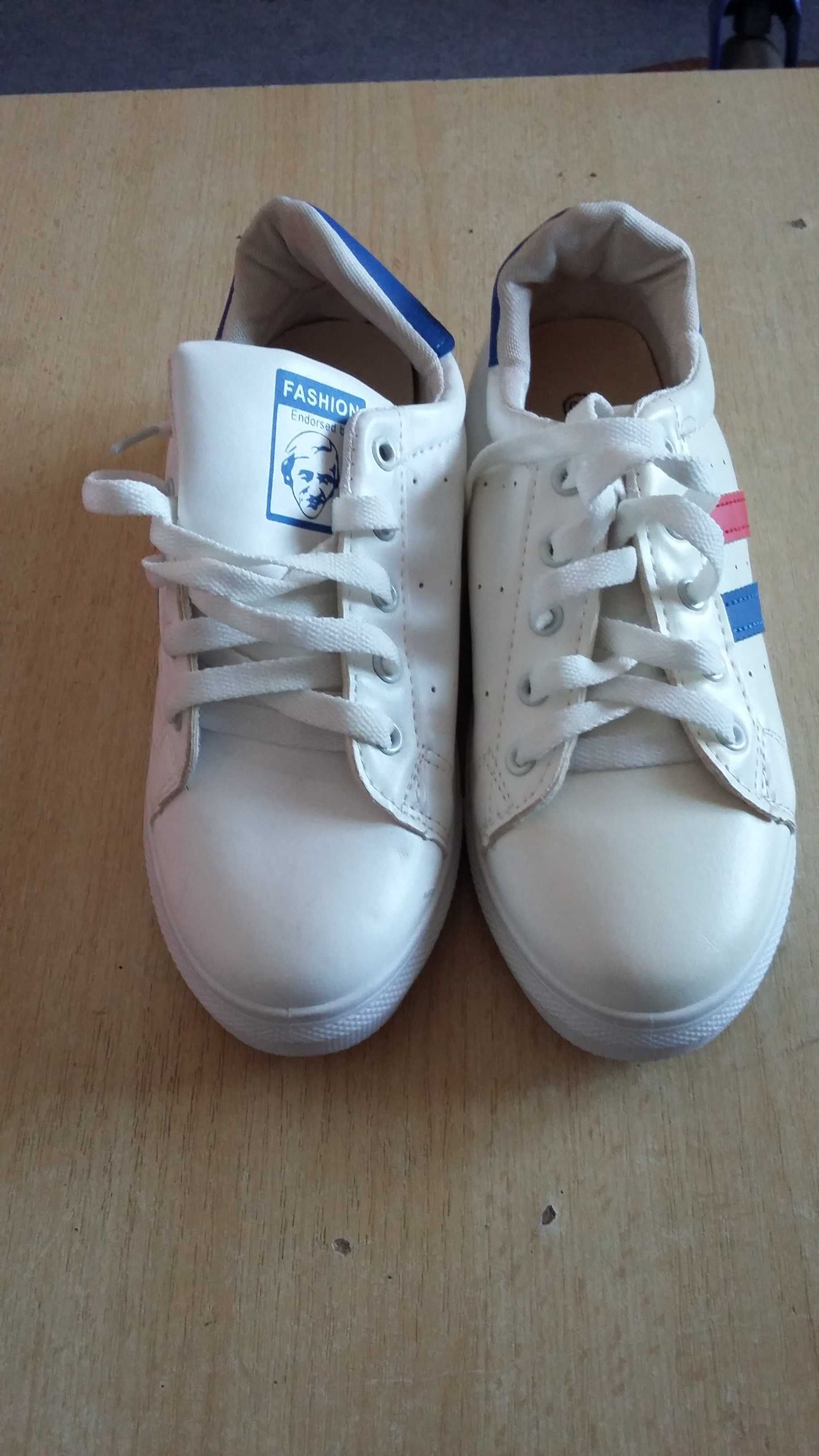 Pantofi sport,unisex,foarte buni