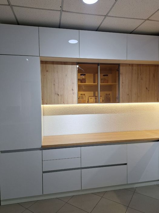 Продаётся выставочный образец кухни из шоурума