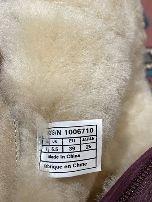 Vand UGG uri inalte cu fermoar