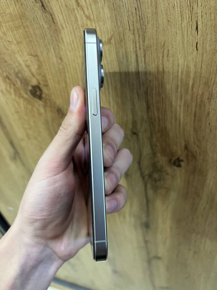 Iphone 15 pro max nasiya