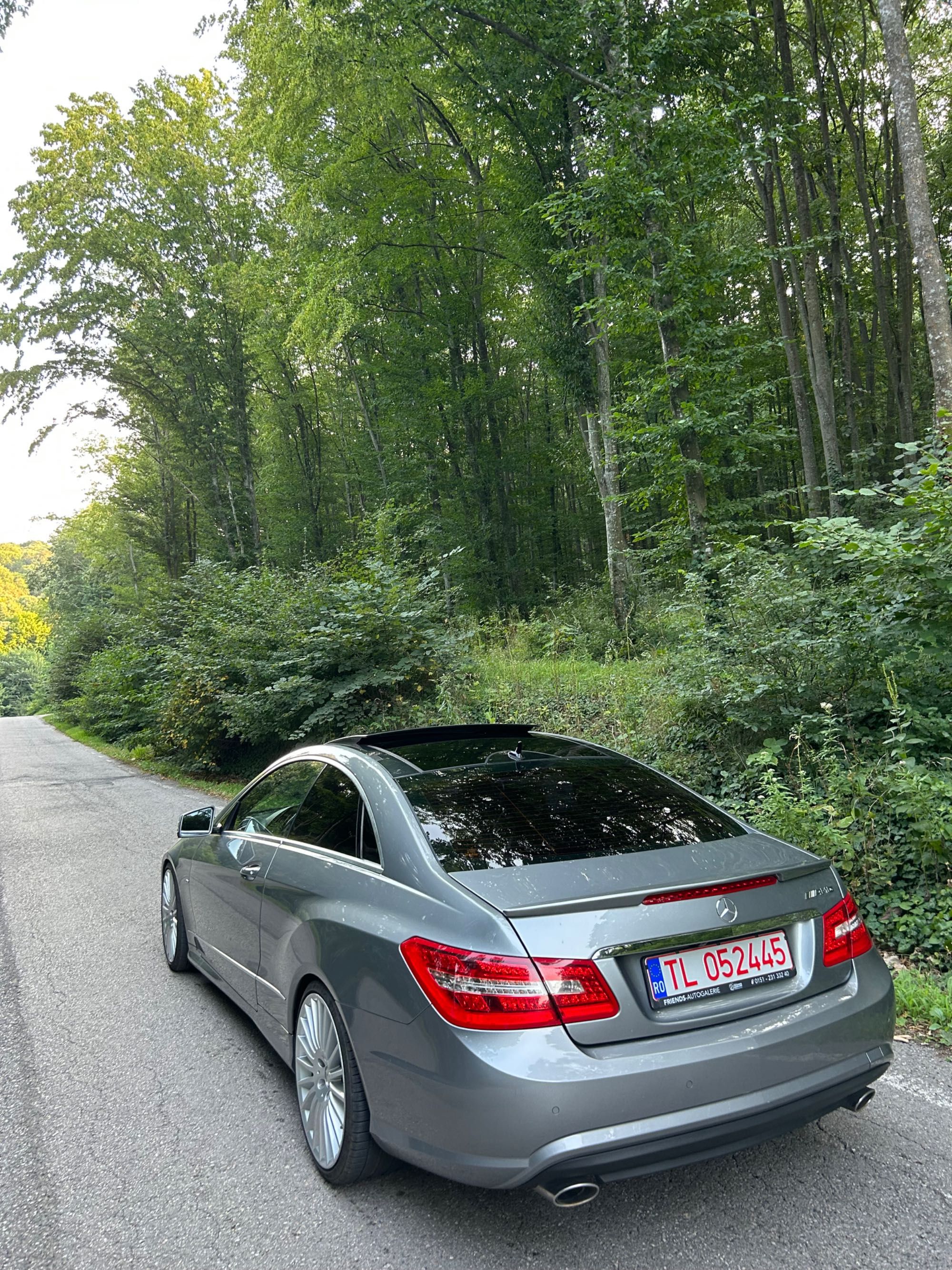 Mercedes Benz 350 coupe