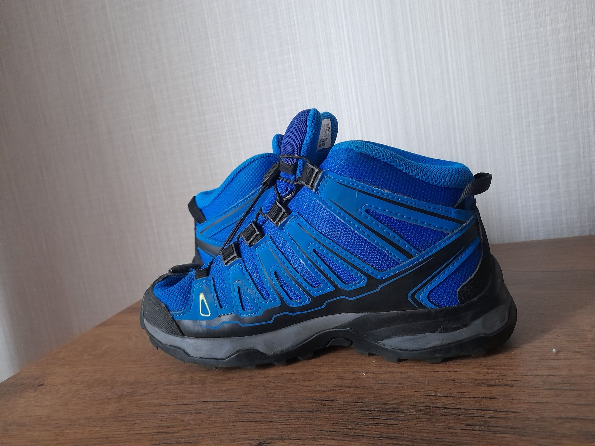 Salomon gore tex детски обувки 34 номер.