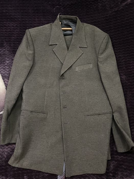 Отдам мужской костюм тройка