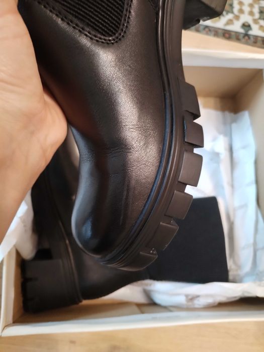 Продавам боти lasocki