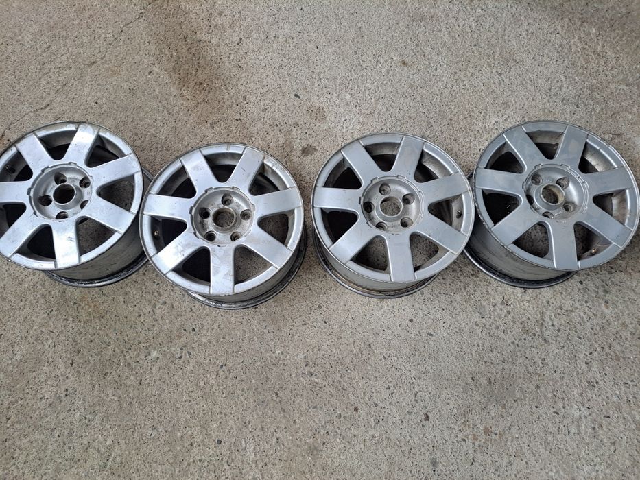 Vând jante VW Passat B5