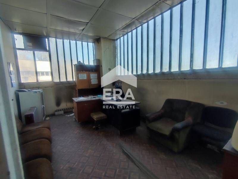 Хале под наем в кв.Овчарски гр.Хаково