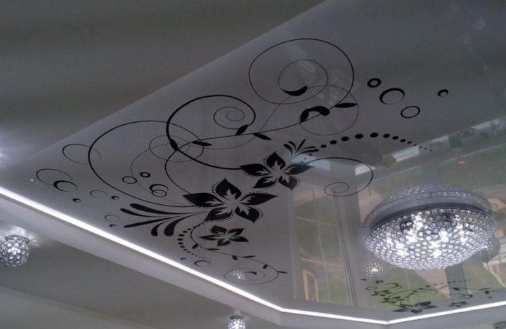 Montăm tavane extensibile